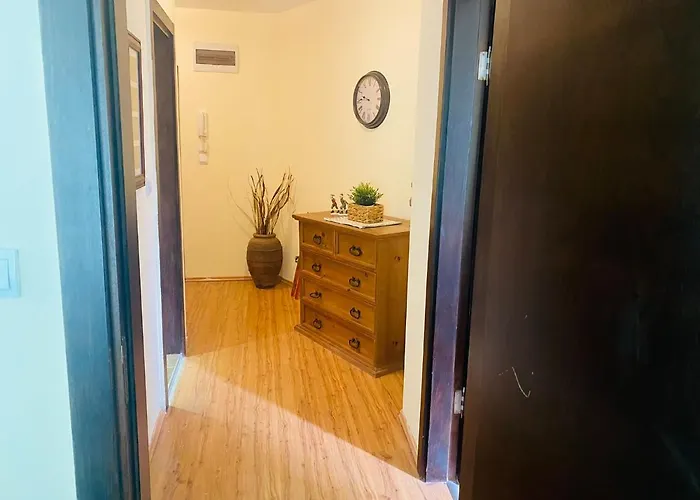 In Bansko, Very Close To The Gondola * Bansko